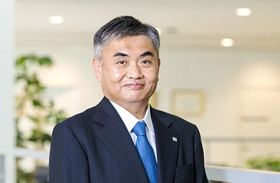 代表取締役社長　辛島 信司